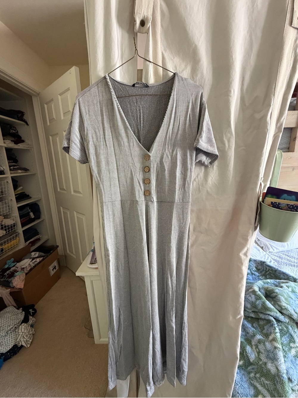 stradivarius Light Gray V-Neck Midi Dress with Button Front